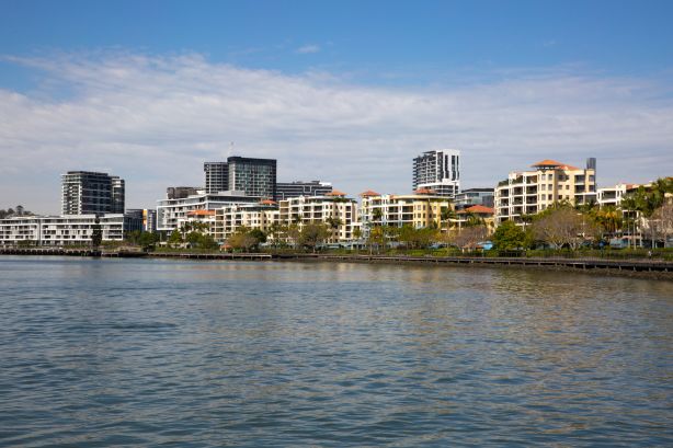 Brisbane landlords get the upper hand rents hold strong at record high prices-min