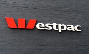 Westpac makes big cuts to fixed rate loans