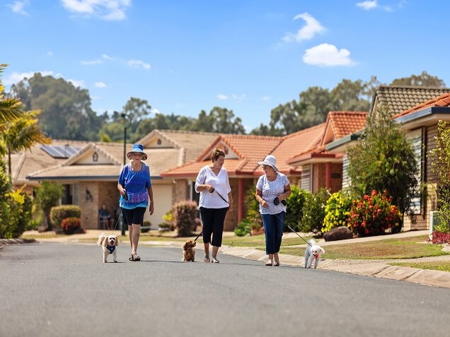 Why retirees are dropping everything to move to North Queensland (2)