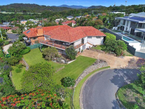 Coorparoo estate sells for $2.3 million in a single bid from one family (1)