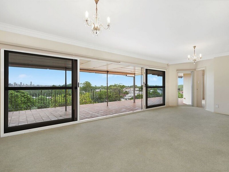 Coorparoo estate sells for $2.3 million in a single bid from one family (4)