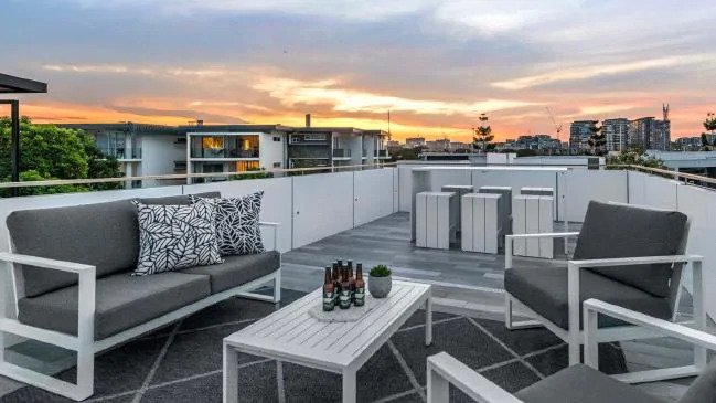 Rugby union star Quade Cooper sells luxury Brisbane home (5)