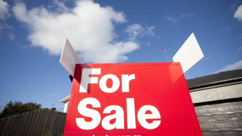 House prices slow as sellers and buyers desert the market