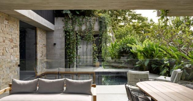 Urban jungle,inside the jaw-dropping Coast home